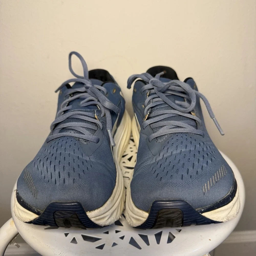 Altra good used